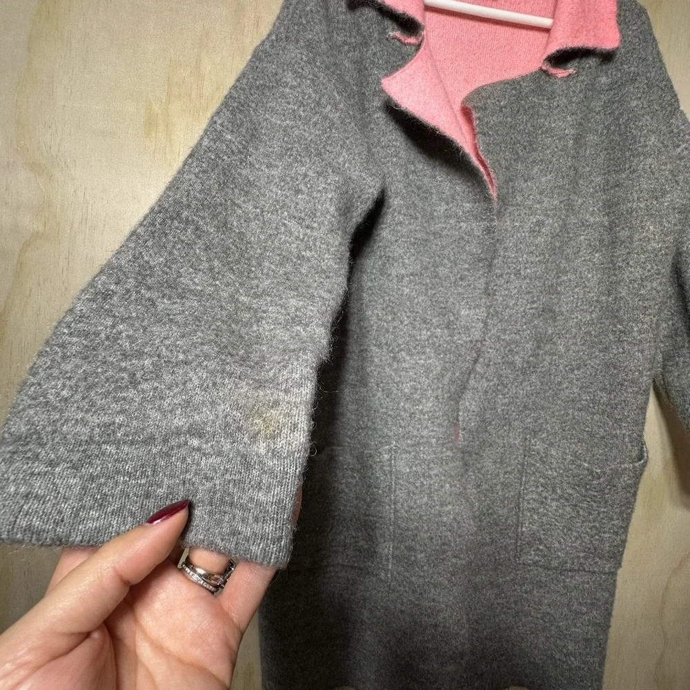 ASOS Women’s Gray and Pink Sweater/Cardigan. Soft and stretchy. Size‎ 4